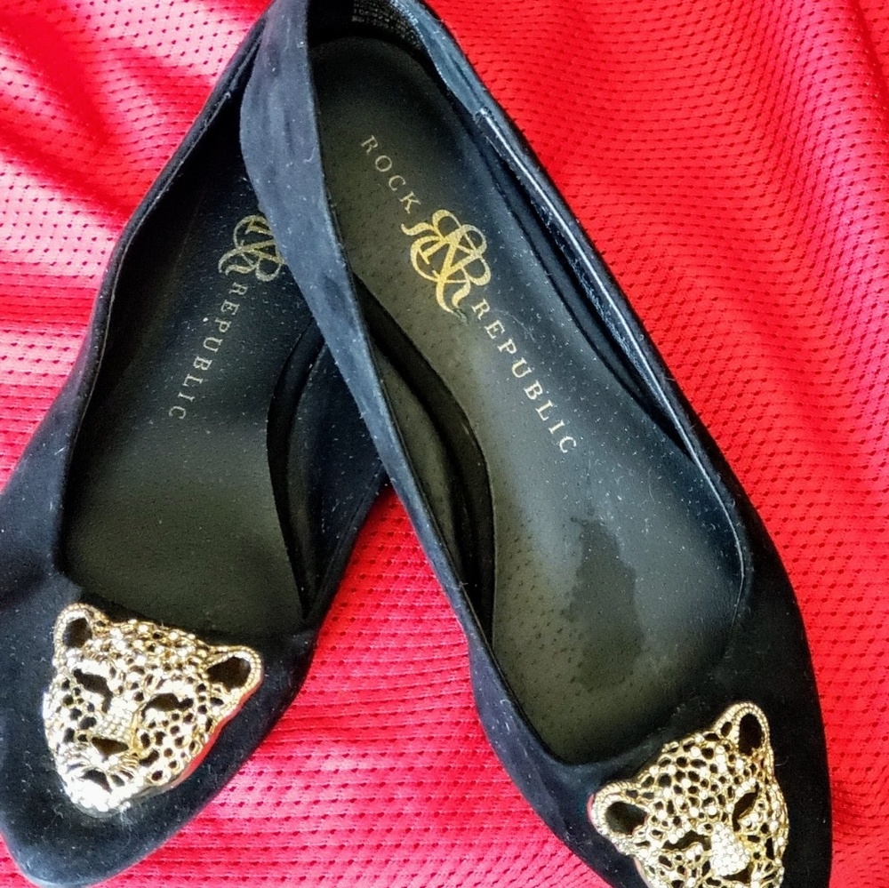 Womens shoes